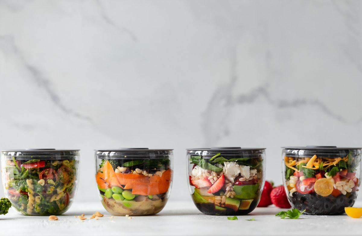 Nutrition expert providing dietary guidance
